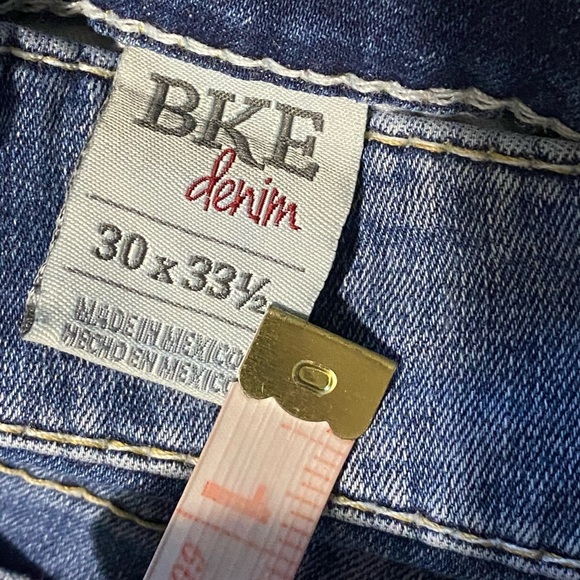 BKE Stella Slim Bootcut Jeans size 30 x 33.5” - Picture 6 of 7